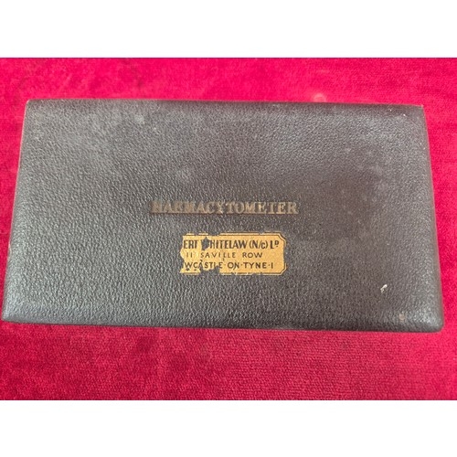 149 - A vintage Haemacytometer, used to determine the concentration of cells (like blood cells, bacteria, ... 