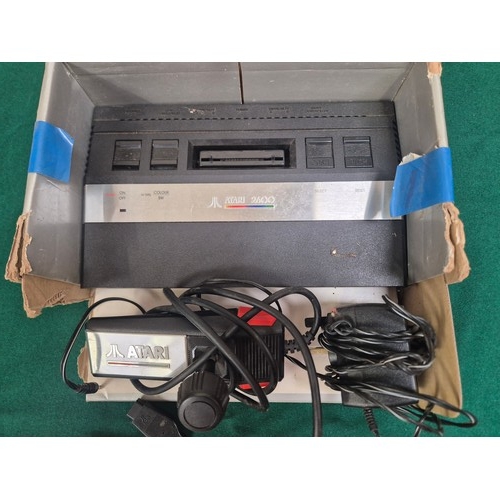 197 - Atari 2600 video computer system in box, with joystick, power supply and 2x games - Stargate (in box... 