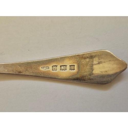 78 - English Sterling silver sauce or gravy boat Birm 1968 and a sterling silver ladle Birm 1969 - 166 gr... 