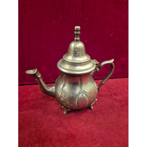 89 - Moroccan 'Berrad' teapot, traditionally used to prepare and serve Maghrebi mint tea. Silver plated w... 