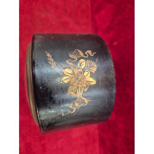 109A - Antique French Chinoiserie cased mantel clock, with black lacquer case decorated with gold coloured ... 