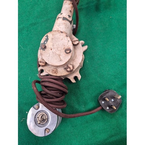 111 - Early 20thC Mek Elek Engineering articulated machinist lamp. With green enamelled shade and rocker s... 