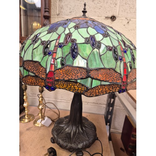 113 - Large Tiffany style table lamp (Modern), with dragonfly stained glass shade, bronzed effect art nouv... 