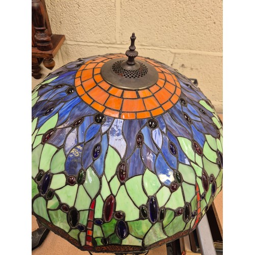 113 - Large Tiffany style table lamp (Modern), with dragonfly stained glass shade, bronzed effect art nouv... 