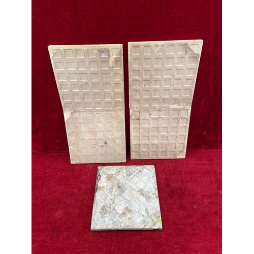 158C - 5x Victorian pottery tiles, including four arts and crafts geometric design fireplace tiles, along w... 