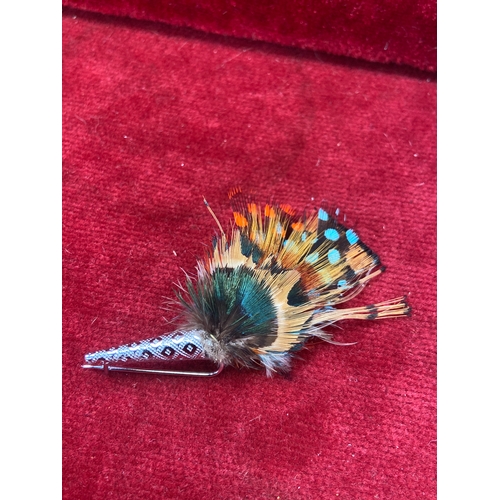 86A - Vintage brooches - 925 silver fine filigree wire flower brooch, marked 925 on the reverse of the ste... 