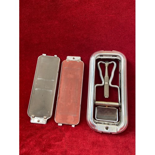 56 - 'Viscount' Model Rolls Razor in original box. Looks to be in superb 'new and unused' condition with ... 