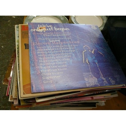 195 - LARGE COLLECTION OF LP RECORDS TO INCLUDE FRANK SINATRA, TONY BENNETT, BLACK & WHITE MINSTRELS PLUS ... 