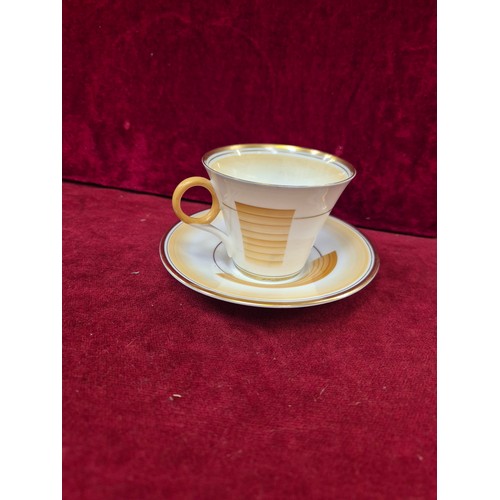 224 - Shelley art deco ‘Patches and Shades’ pattern tea cup and saucer, with 5x further saucers and 5x sid... 