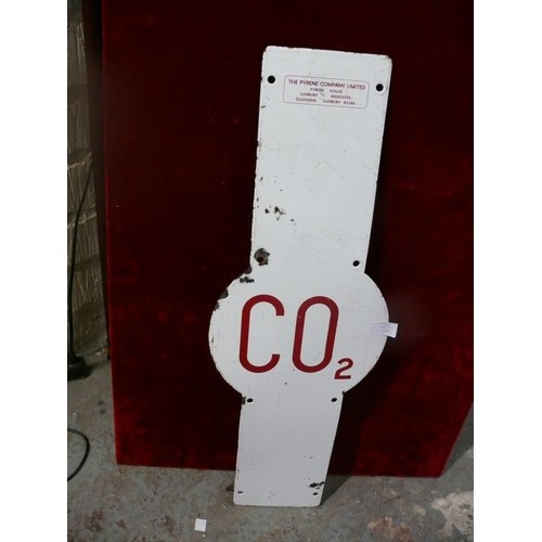 115 - LARGE VINTAGE ENAMEL CO2 RAILWAY SIGN SAWSTON STATION JUNCTION 1950/60's (stated by Vendor)