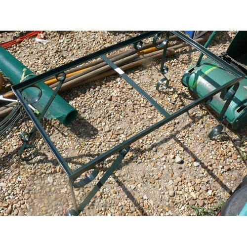 403 - Wrought iron green painted table base for garden or indoors. Appears new & needs a wood or glass top
