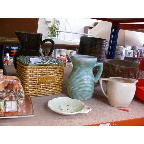 317 - Shelf of vintage china to include Sylvac and Melbaware