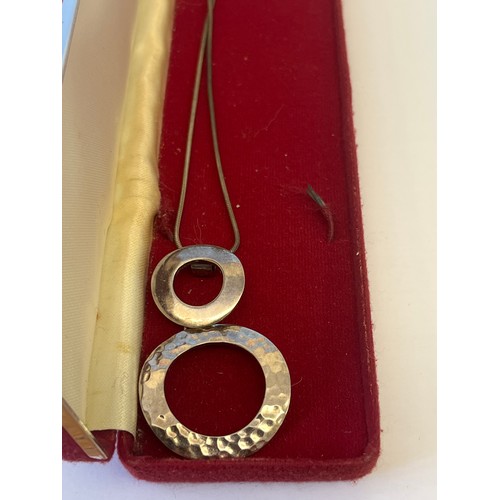 27 - A FINE SOLID SILVER DESIGNER STYLE  PENDANT AND SILVER CHAIN