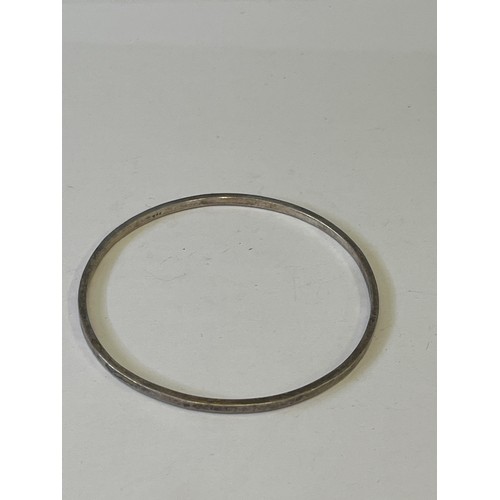 26 - 3 SILVER BANGLE BRACELETS ALL IN LOVELY INDIAN DESIGN PLUS A SILVER BANGLE  WEIGHT 67.29 GR