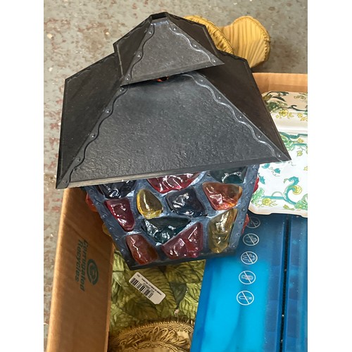 322 - Large mixed box of vintage and decorative items