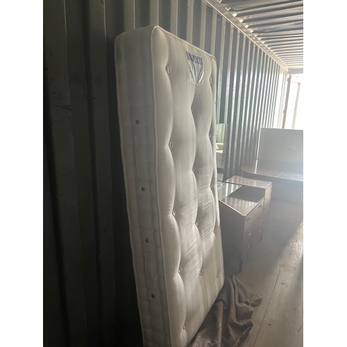 377 - Single mattress in good clean condition