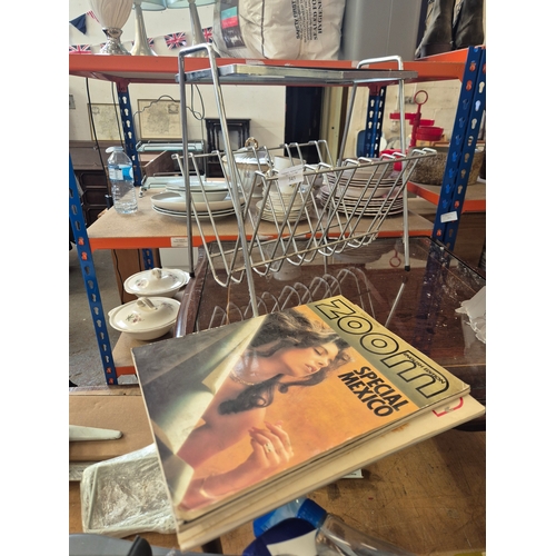 343 - Retro metal magazine rack with vintage Zoom magazines