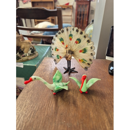 346 - Mixed decorative glass lot to include miniature scent bottle and glass animals