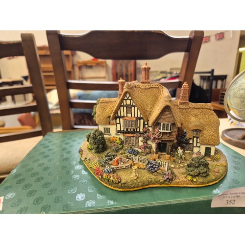 352 - Large Lilliput Lane cottage with original box