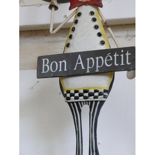 83 - Metal BON APPETIT chef figure