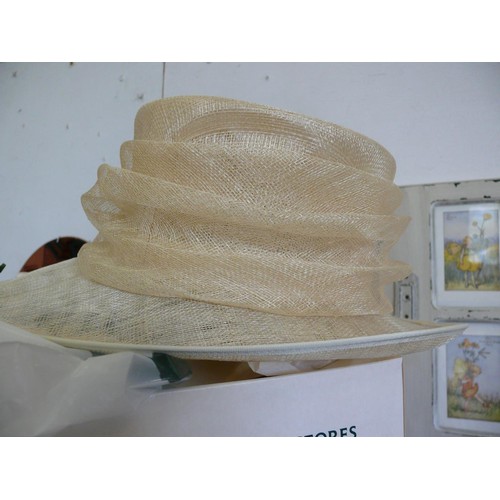 113 - John Lewis Ladies dress hat plus handbag, ladies gloves and flowers