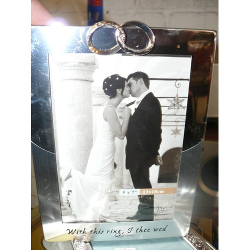 158 - Collection of various ornate metal and glass picture frames