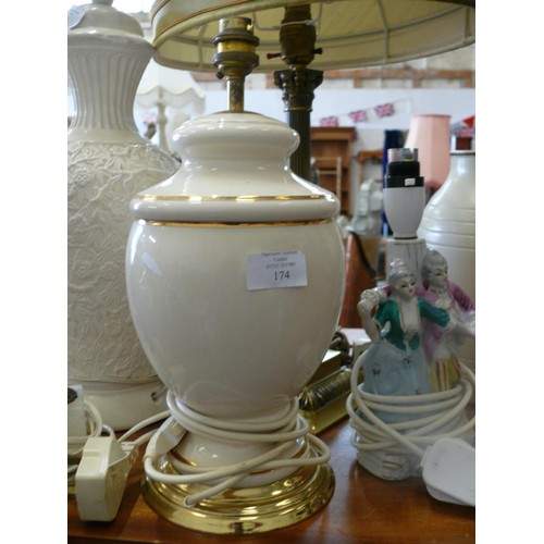 174 - Collection of 5 decorative table lamps
