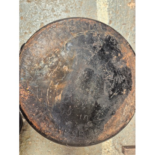Large WW2 British issue cast iron cooking pot/Dutch oven, made by ...