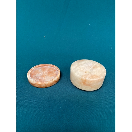 7 - Antique onyx ‘Present from Matlock’ souvenir trinket box, inset in the lid with a photograph of the ... 