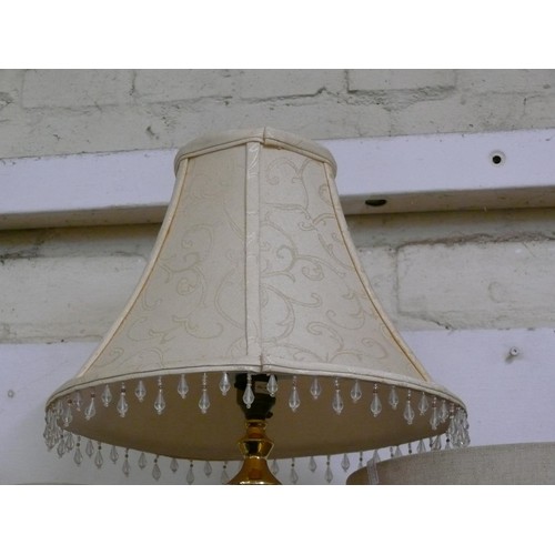 44 - BRASS CANDLESTICK TABLE LAMP WITH PATTERNED CREAM DAMASK SHADE AND CRYSTAL STYLE DROPLETS. TOGETHER ... 