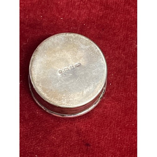 13 - Sterling silver pill box with Royal Air Force emblem badge to lid - Birm 1996 - 38 grams