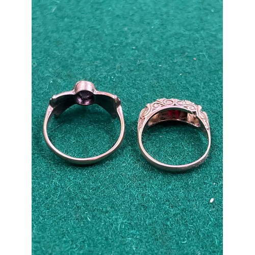 48 - Two vintage silver rings, one Art Deco style with marcasite & amethyst in a bow design, the other wi... 
