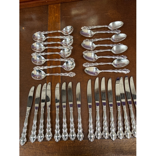 31 - Full set of vintage silver plated “Community plate” flatware for 8 place setting.