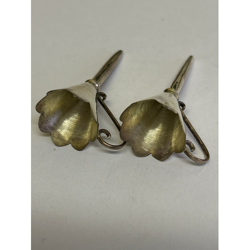 35 - Pair of perfume funnels. Likely silver but unmarked. 4cm