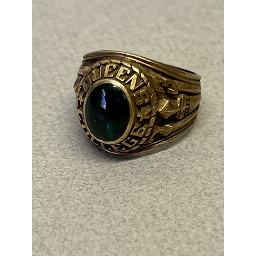97 - A rare American “Balfour” ring, in 10K gold with green cabochon crystal and crest for Queens College... 