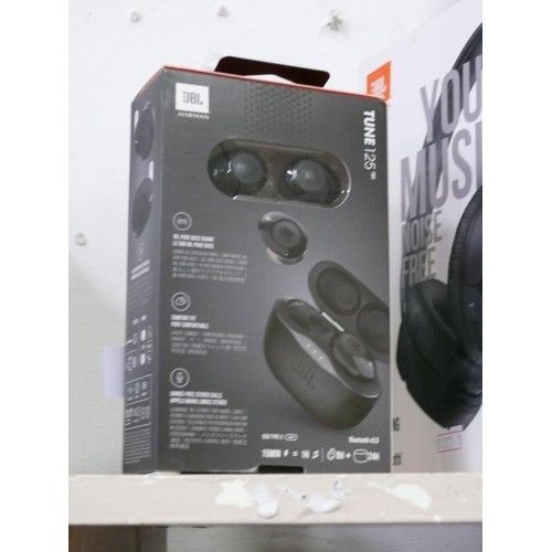 70 - UBL Harman, earphones, pure bass zero cables, Bluetooth, boxed, unused