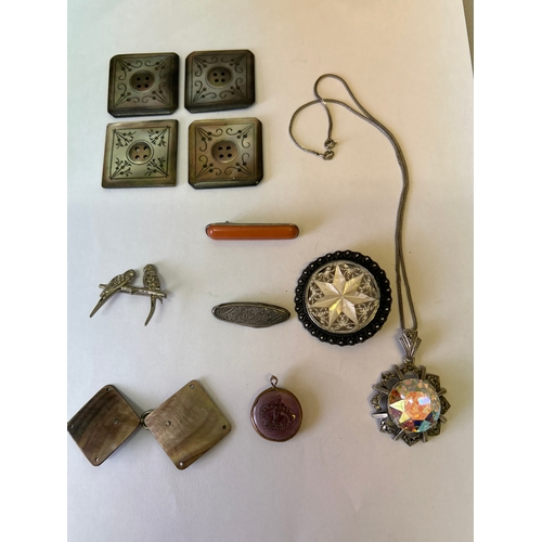 118 - Good selection of Victorian & vintage costume jewellery comprising a coral bar brooch marked “sterli... 