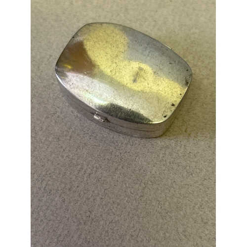 117 - A decorative lot to include Edwardian & 1920’s beadwork evening bags, a sterling silver pill box, a ... 