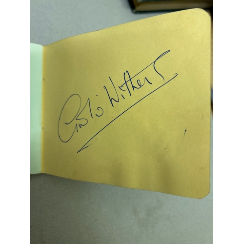 206 - Three autograph albums, one with film stars including Googie Withers, Rona Anderson, Veronica Hurst,... 