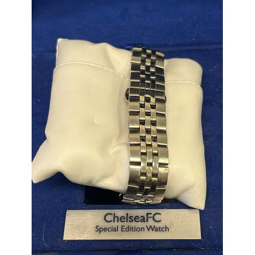 21 - A CHELSEA FOOTBALL CLUB SPECIAL EDITION D8460 ROTARY WATCH DIVERS CHRONOGRAPH STAINLESS STEEL BODY