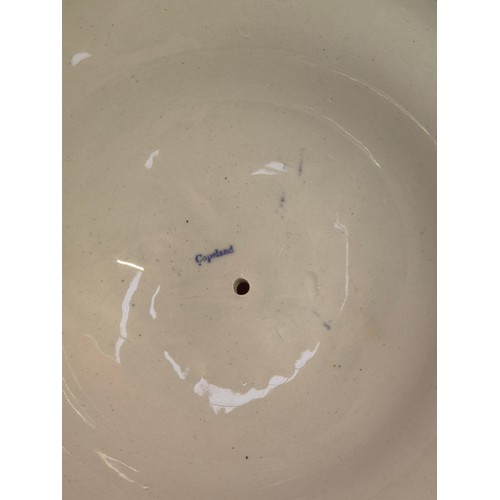 277 - Victorian Copeland Spode blue and white tureen or soupiere in the Ivy leaf pattern. Impressed makers... 