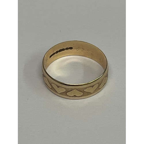 67A - A 9CT GOLD WEDDING BAND SIZE W WEIGHT 3.44 GR