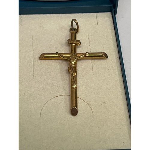 67C - A 9CT GOLD CROSS WEIGHT 2.26GR