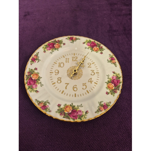 183D - Royal Albert Old Country Roses fine bone china collection with wall clock, cat pomander, miniature t... 