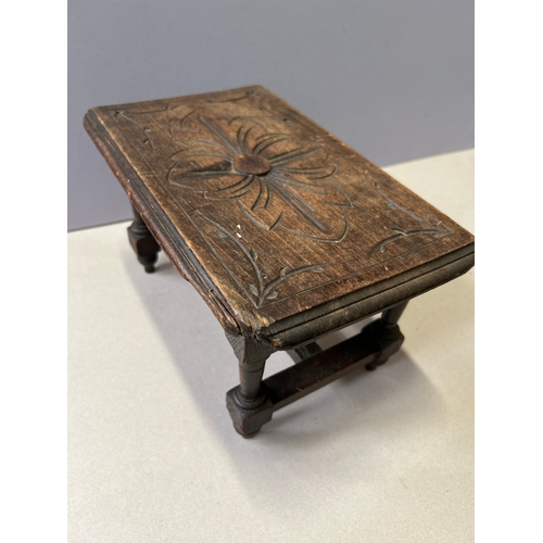 318A - 19th Century carved oak stool or miniature table - ideal as a prop for display. 30cm x 18cm x 17cm
