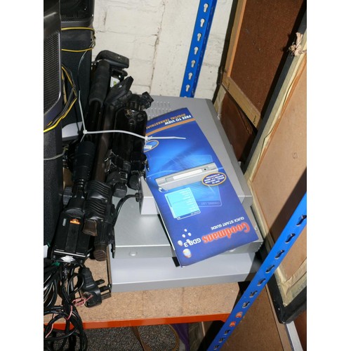 214 - Mixed lot of electricals