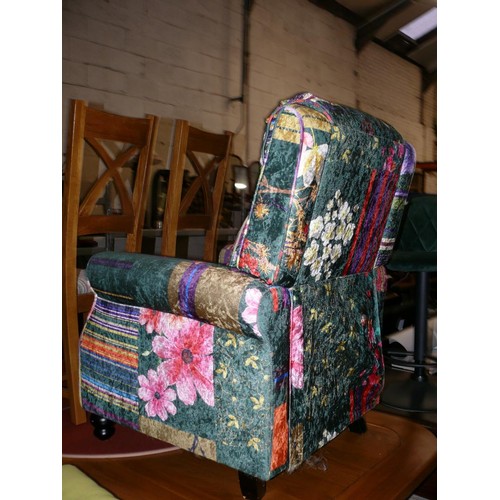 Fabric green patchwork manual recliner armchair, excellent