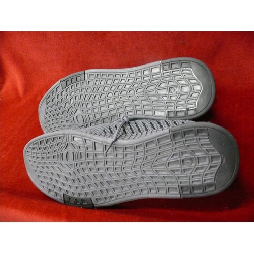 157 - Grey Trainers, size 11.5, new and unworn
