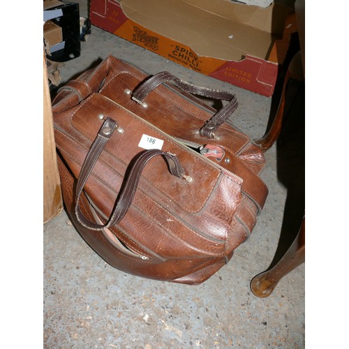 186 - Bowling bag and 4  bowls