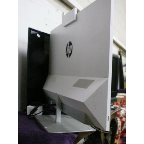 163 - HP all in one desk computer
